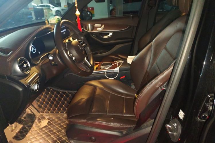 Used Mercedes-Benz GLC 2020 GLC 300 L 4MATIC Luxury Model Left Front Seat