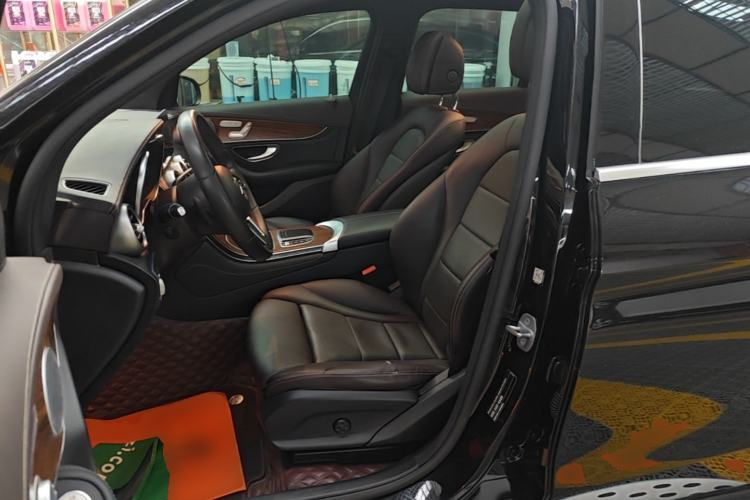 Used Mercedes-Benz GLC 2020 GLC 300 L 4MATIC Luxury Model Left Front Seat