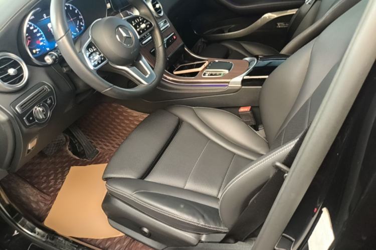 Used Mercedes-Benz GLC 2020 Facelifted GLC 300 L 4MATIC Luxury Edition Left Front Seat