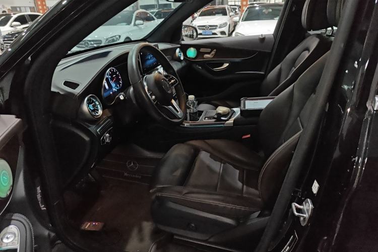 Used Mercedes-Benz GLC 2020 Facelift GLC 260 L 4MATIC Luxury Edition Left Front Seat