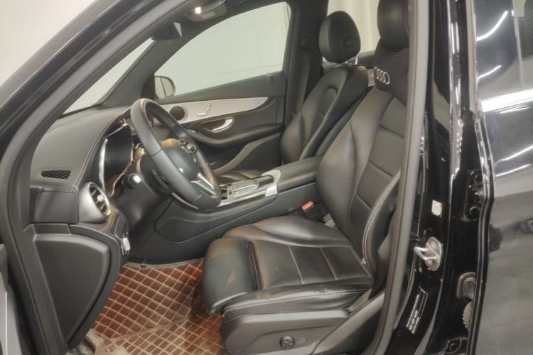 Used Mercedes-Benz GLC 2020 Facelifted GLC 260 L 4MATIC Dynamic Edition Left Front Seat