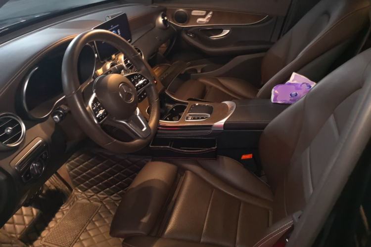 Used Mercedes-Benz GLC 2020 Facelift GLC 260 L 4MATIC Luxury Edition Left Front Seat