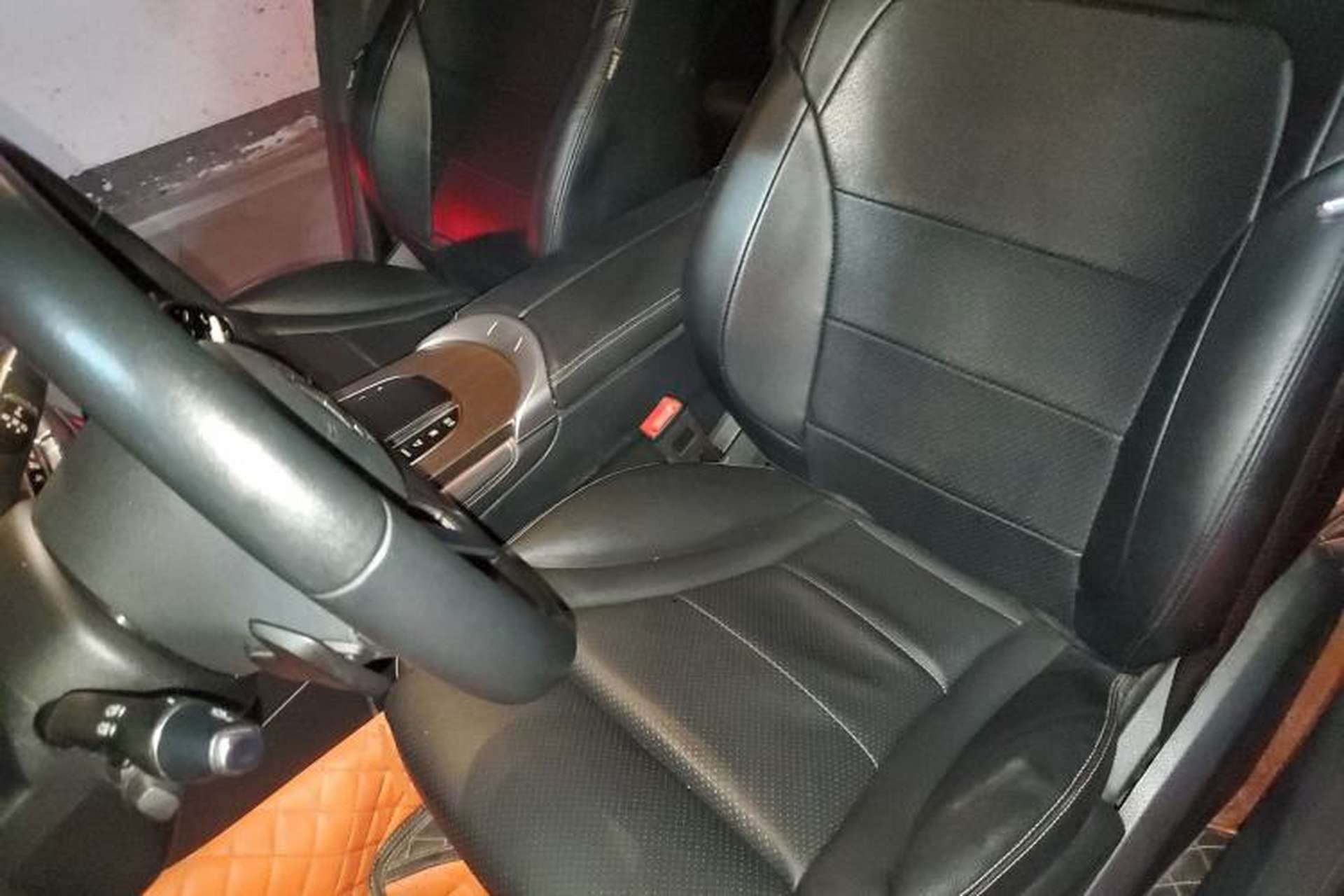 Used Mercedes-Benz GLC 2020 GLC 300 L 4MATIC Dynamic Edition Left Front Seat