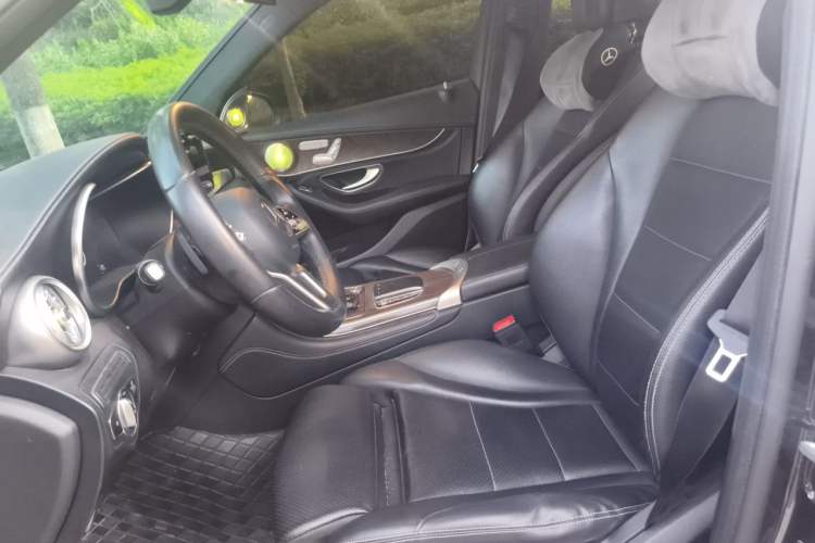 Used Mercedes-Benz GLC 2020 Facelift GLC 260 L 4MATIC Luxury Edition Left Front Seat