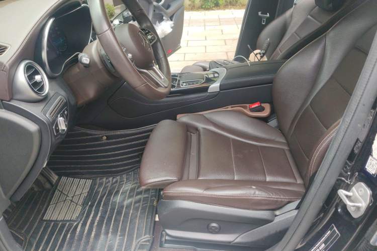 Used Mercedes-Benz GLC 2020 Facelifted GLC 260 L 4MATIC Dynamic Edition Left Front Seat