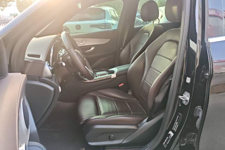 Used Mercedes-Benz GLC 2020 Facelifted GLC 260 L 4MATIC Dynamic Edition Left Front Seat