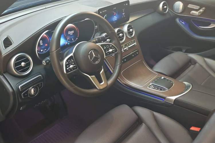 Used Mercedes-Benz GLC 2020 GLC 260 L 4MATIC Luxury Model Left Front Seat