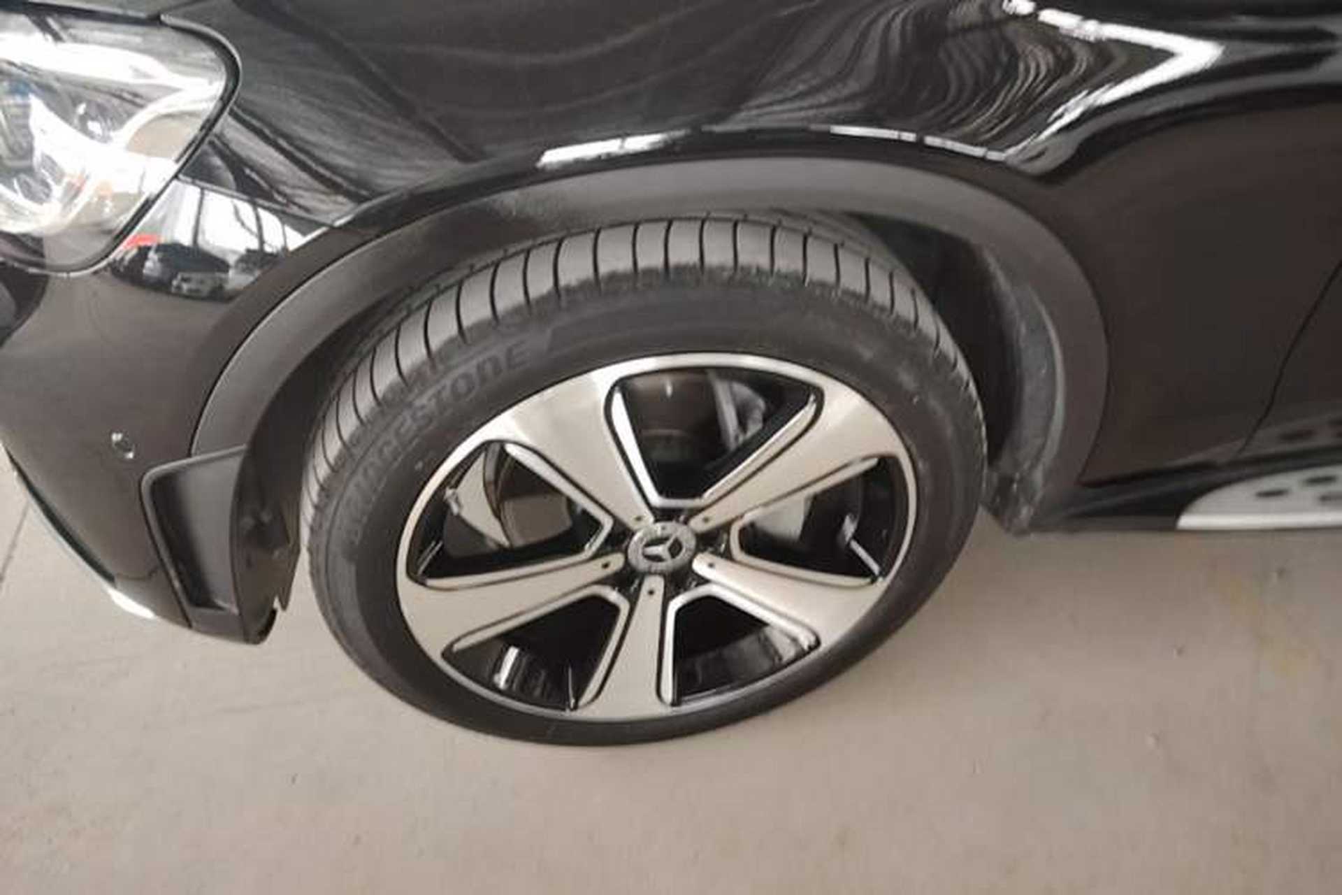 Used Mercedes-Benz GLC 2020 GLC 300 L 4MATIC Luxury Model Left Front Wheel Hub