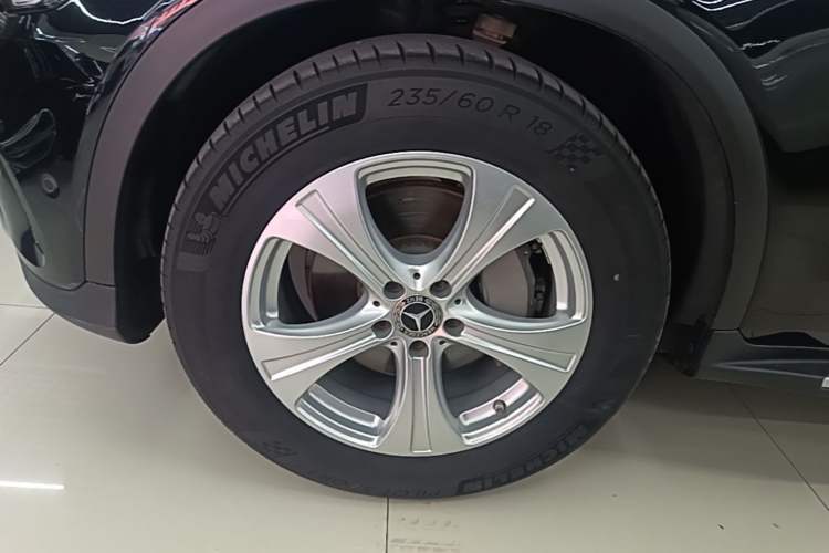 Used Mercedes-Benz GLC 2020 Facelifted GLC 260 L 4MATIC Dynamic Edition Left Front Wheel Hub