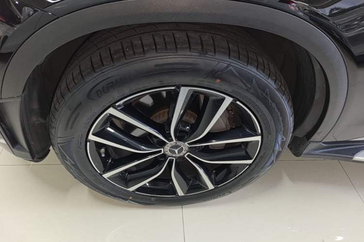 Used Mercedes-Benz GLC 2020 GLC 300 L 4MATIC Dynamic Edition Left Front Wheel Hub
