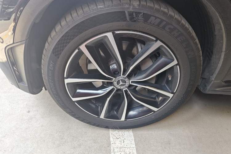 Used Mercedes-Benz GLC 2020 Facelift GLC 300 L 4MATIC Dynamic Edition Left Front Wheel Hub