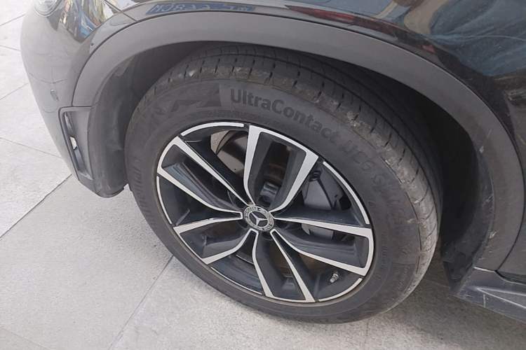 Used Mercedes-Benz GLC 2020 Facelifted GLC 260 L 4MATIC Dynamic Edition Left Front Wheel Hub