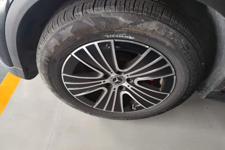 Used Mercedes-Benz GLC 2020 Facelifted GLC 260 L 4MATIC Dynamic Edition Left Front Wheel Hub