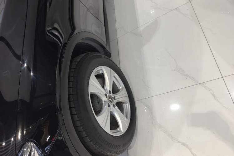 Used Mercedes-Benz GLC 2020 Facelifted GLC 260 L 4MATIC Dynamic Edition Left Front Wheel Hub