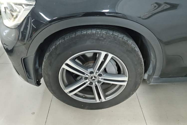 Used Mercedes-Benz GLC 2020 GLC 260 L 4MATIC Luxury Model Left Front Wheel Hub