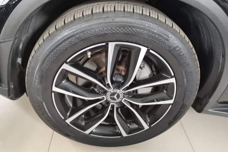 Used Mercedes-Benz GLC 2020 Facelift GLC 300 L 4MATIC Dynamic Edition Left Front Wheel Hub