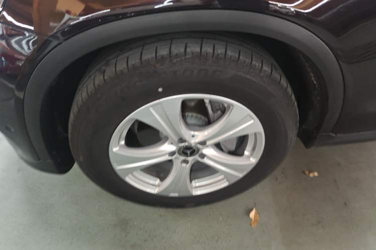 Used Mercedes-Benz GLC 2020 Facelifted GLC 260 L 4MATIC Dynamic Edition Left Front Wheel Hub