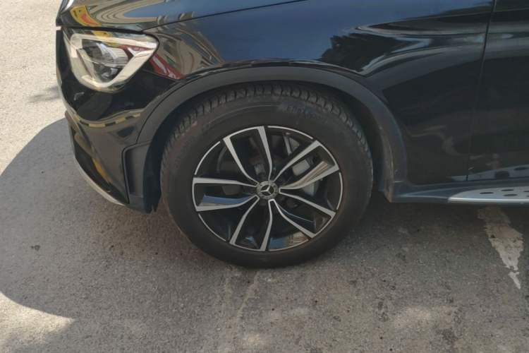 Used Mercedes-Benz GLC 2020 Facelift GLC 300 L 4MATIC Dynamic Edition Left Front Wheel Hub