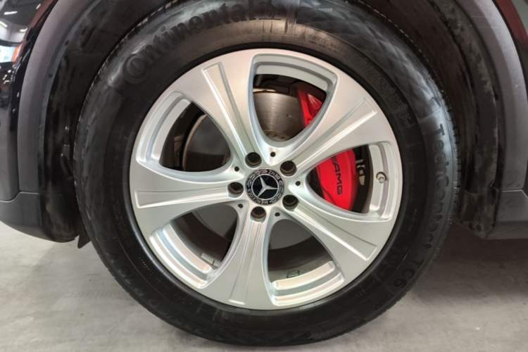 Used Mercedes-Benz GLC 2020 Facelifted GLC 260 L 4MATIC Dynamic Edition Left Front Wheel Hub