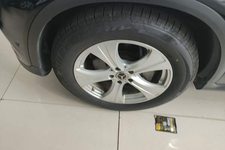 Used Mercedes-Benz GLC 2020 Facelifted GLC 260 L 4MATIC Dynamic Edition Left Front Wheel Hub