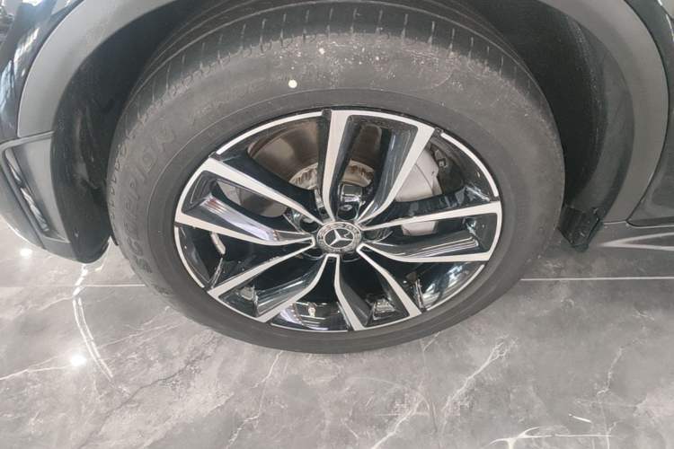 Used Mercedes-Benz GLC 2020 GLC 300 L 4MATIC Luxury Model Left Front Wheel Hub