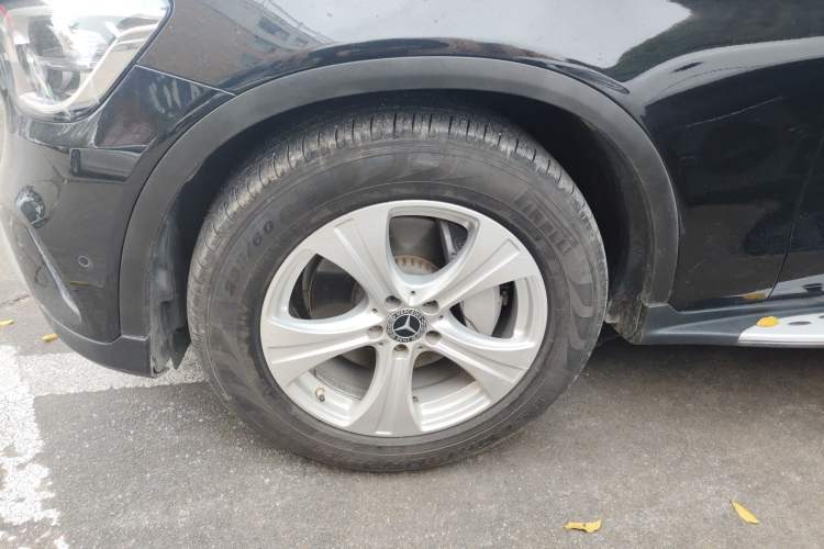 Used Mercedes-Benz GLC 2020 Facelifted GLC 260 L 4MATIC Dynamic Edition Left Front Wheel Hub