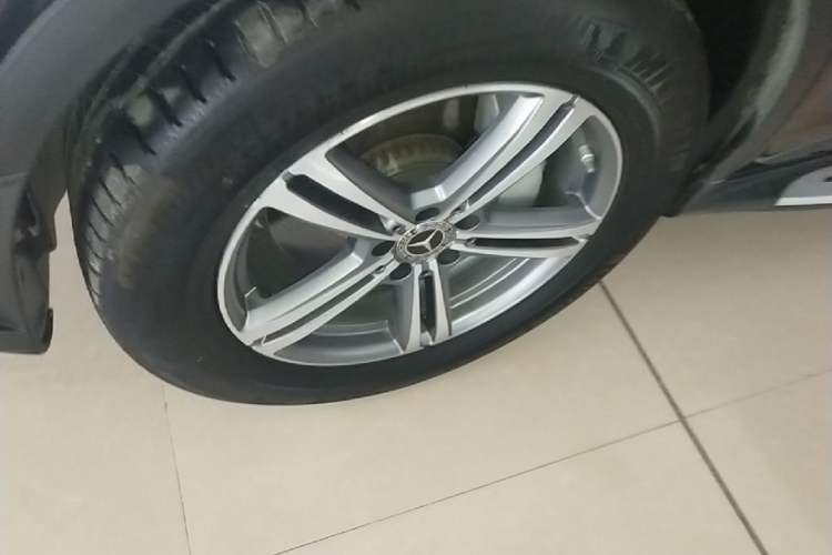 Used Mercedes-Benz GLC 2020 GLC 260 L 4MATIC Luxury Model Left Front Wheel Hub