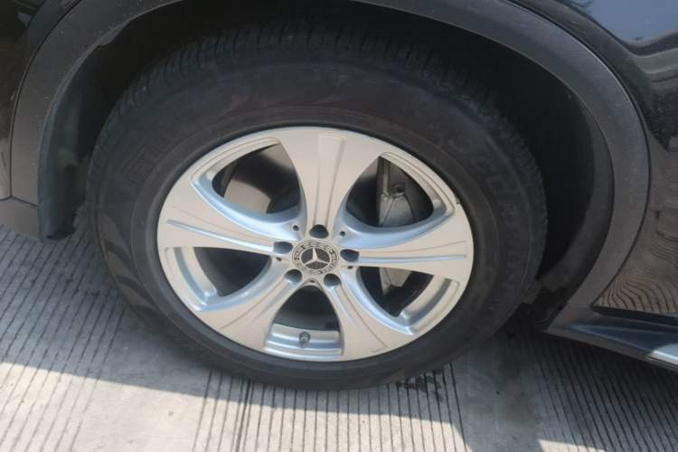 Used Mercedes-Benz GLC 2020 GLC 260 L 4MATIC Dynamic Model Left Front Wheel Hub