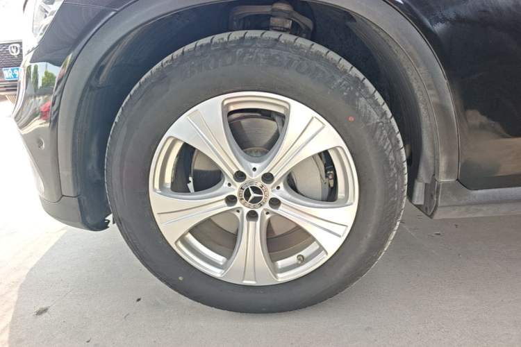 Used Mercedes-Benz GLC 2020 GLC 260 L 4MATIC Dynamic Model Left Front Wheel Hub