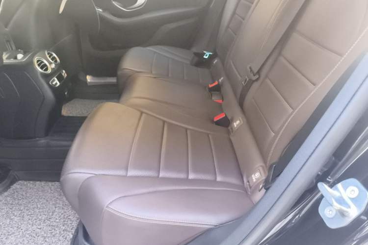 Used Mercedes-Benz GLC 2020 GLC 300 L 4MATIC Luxury Model Left Rear Seat