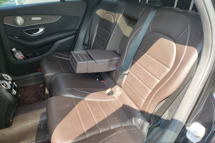 Used Mercedes-Benz GLC 2020 Facelift GLC 260 L 4MATIC Luxury Edition Left Rear Seat