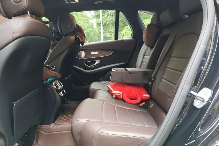 Used Mercedes-Benz GLC 2020 Facelift GLC 300 L 4MATIC Dynamic Edition Left Rear Seat