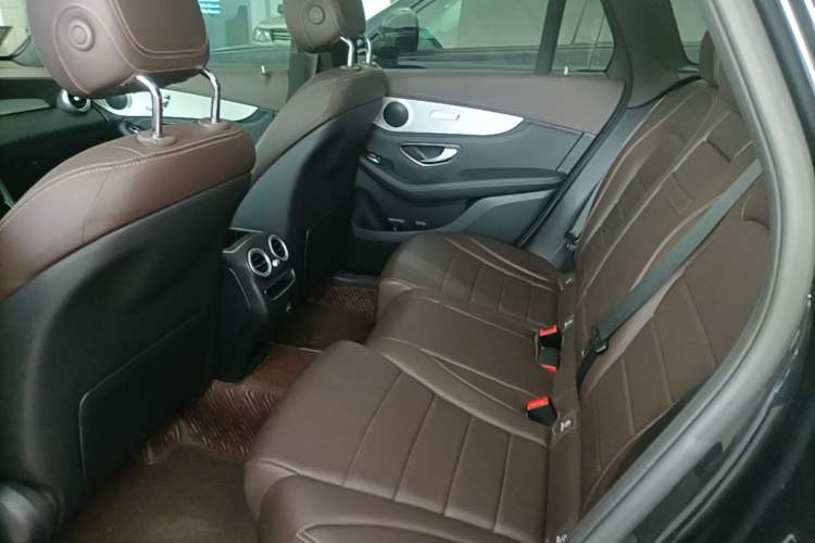 Used Mercedes-Benz GLC 2020 Facelifted GLC 260 L 4MATIC Dynamic Edition Left Rear Seat