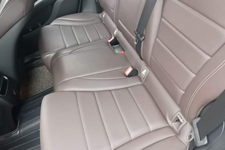 Used Mercedes-Benz GLC 2020 GLC 300 L 4MATIC Dynamic Edition Left Rear Seat