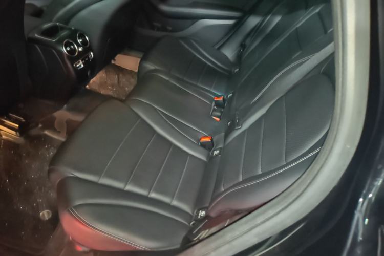 Used Mercedes-Benz GLC 2020 Facelift GLC 300 L 4MATIC Dynamic Edition Left Rear Seat