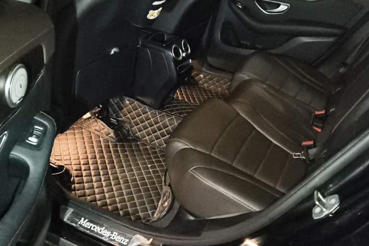Used Mercedes-Benz GLC 2020 Facelift GLC 260 L 4MATIC Luxury Edition Left Rear Seat