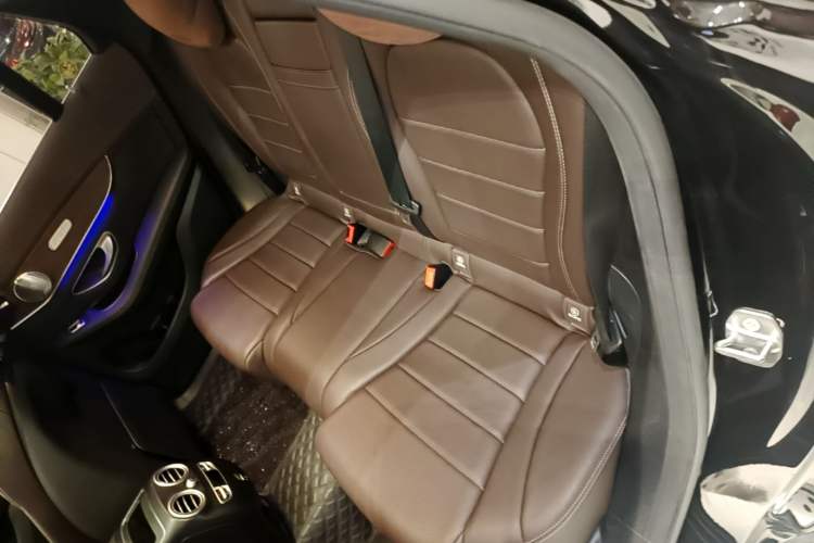 Used Mercedes-Benz GLC 2020 Facelift GLC 300 L 4MATIC Dynamic Edition Left Rear Seat