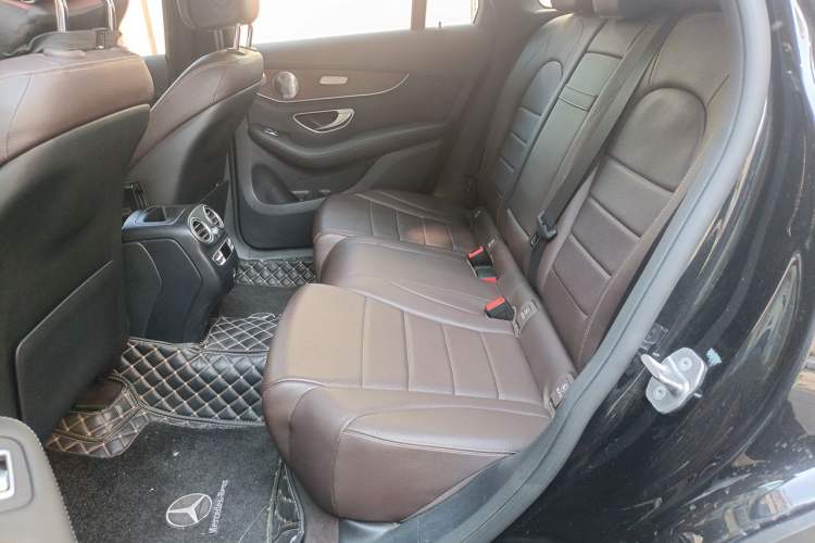 Used Mercedes-Benz GLC 2020 GLC 300 L 4MATIC Luxury Model Left Rear Seat
