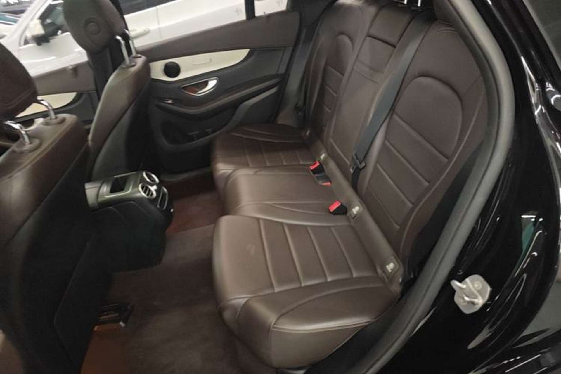 Used Mercedes-Benz GLC 2020 GLC 260 L 4MATIC Dynamic Model Left Rear Seat