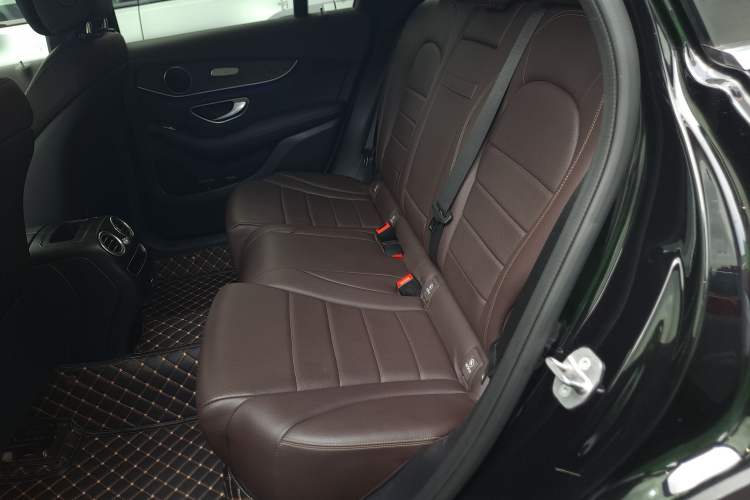 Used Mercedes-Benz GLC 2020 Facelift GLC 260 L 4MATIC Luxury Edition Left Rear Seat