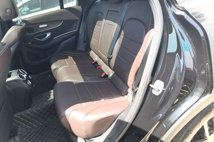 Used Mercedes-Benz GLC 2020 GLC 260 L 4MATIC Dynamic Model Left Rear Seat