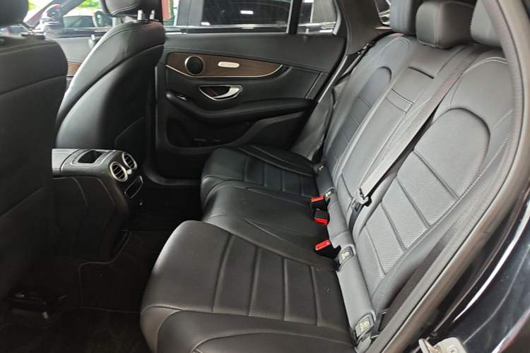 Used Mercedes-Benz GLC 2020 GLC 260 L 4MATIC Luxury Model Left Rear Seat