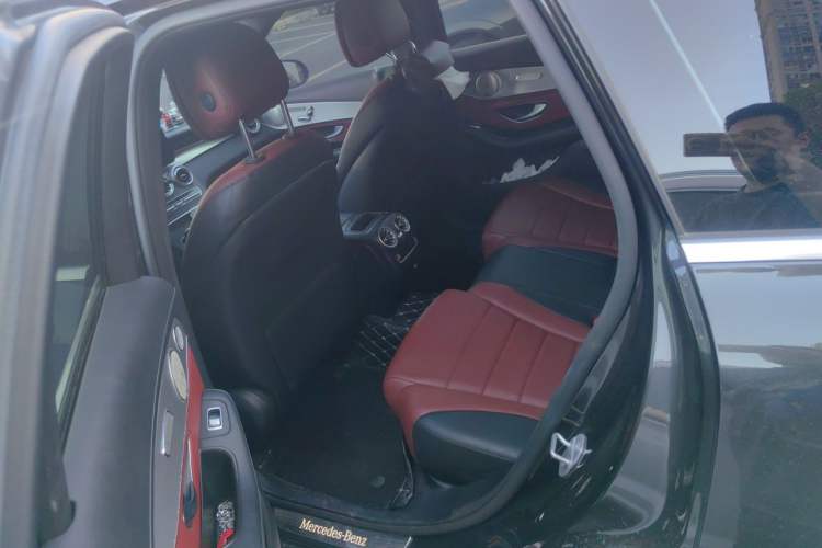 Used Mercedes-Benz GLC 2020 Facelift GLC 260 L 4MATIC Luxury Edition Left Rear Seat