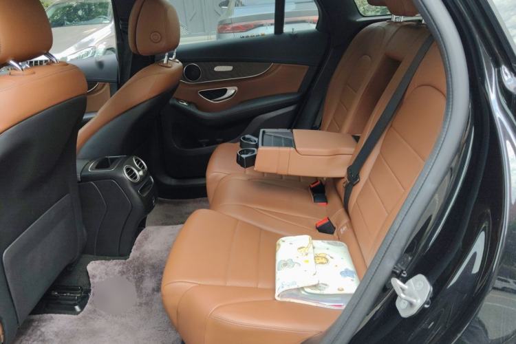Used Mercedes-Benz GLC 2020 Facelift GLC 260 L 4MATIC Luxury Edition Left Rear Seat