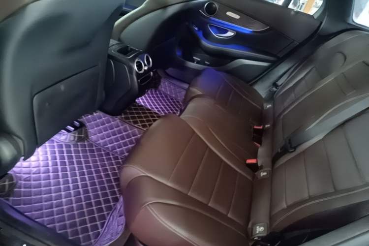 Used Mercedes-Benz GLC 2020 Facelift GLC 260 L 4MATIC Luxury Edition Left Rear Seat