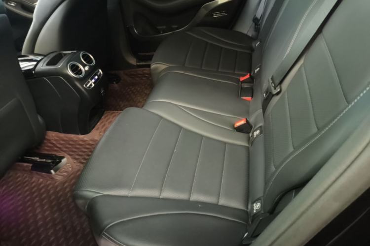 Used Mercedes-Benz GLC 2020 Facelifted GLC 300 L 4MATIC Luxury Edition Left Rear Seat