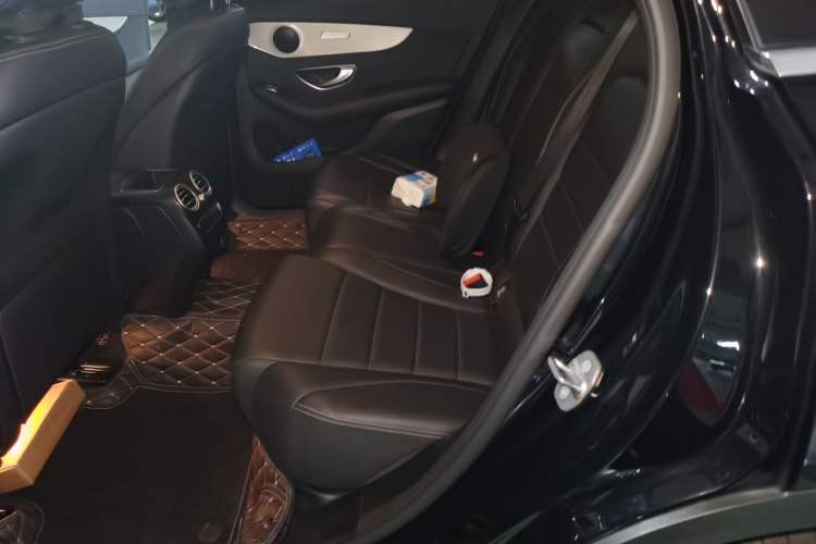 Used Mercedes-Benz GLC 2020 Facelifted GLC 260 L 4MATIC Dynamic Edition Left Rear Seat