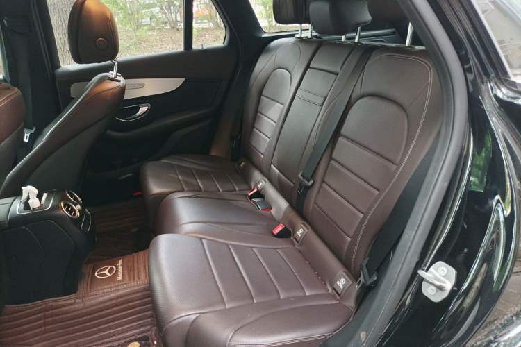 Used Mercedes-Benz GLC 2020 Facelift GLC 260 L 4MATIC Luxury Edition Left Rear Seat