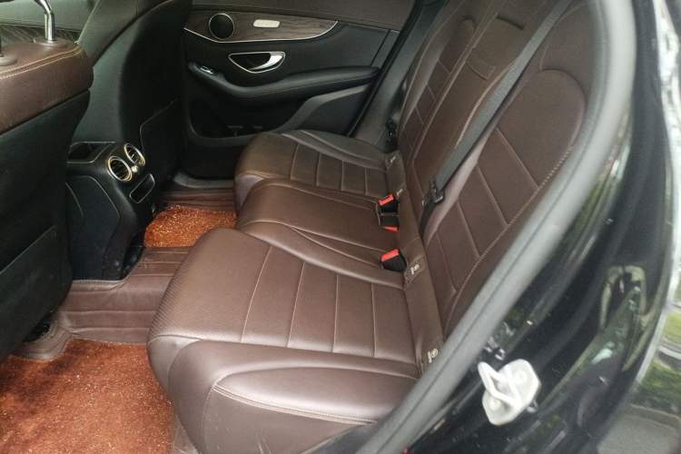 Used Mercedes-Benz GLC 2020 Facelift GLC 260 L 4MATIC Luxury Edition Left Rear Seat