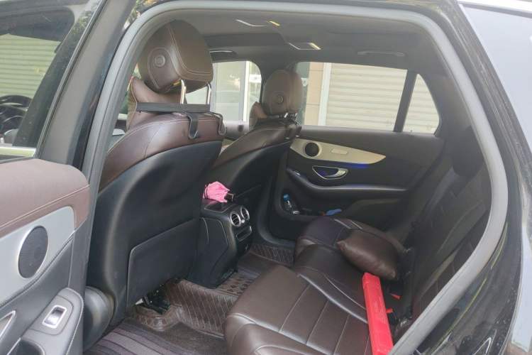Used Mercedes-Benz GLC 2020 GLC 260 L 4MATIC Dynamic Model Left Rear Seat